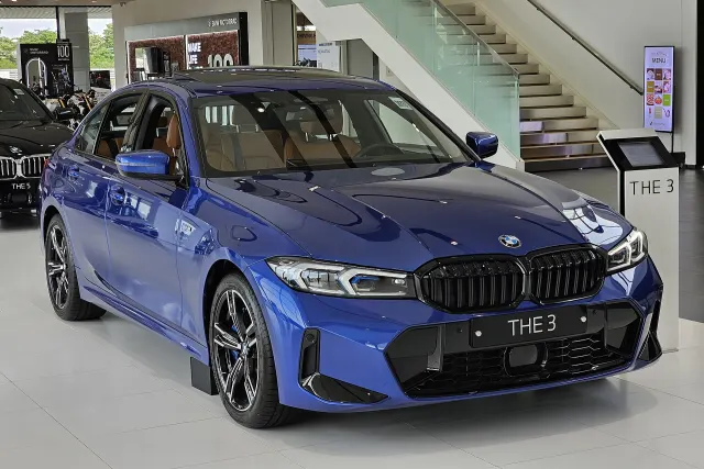 BMW 3シリーズ セダン（3シリーズ セダン（320i M Sport））